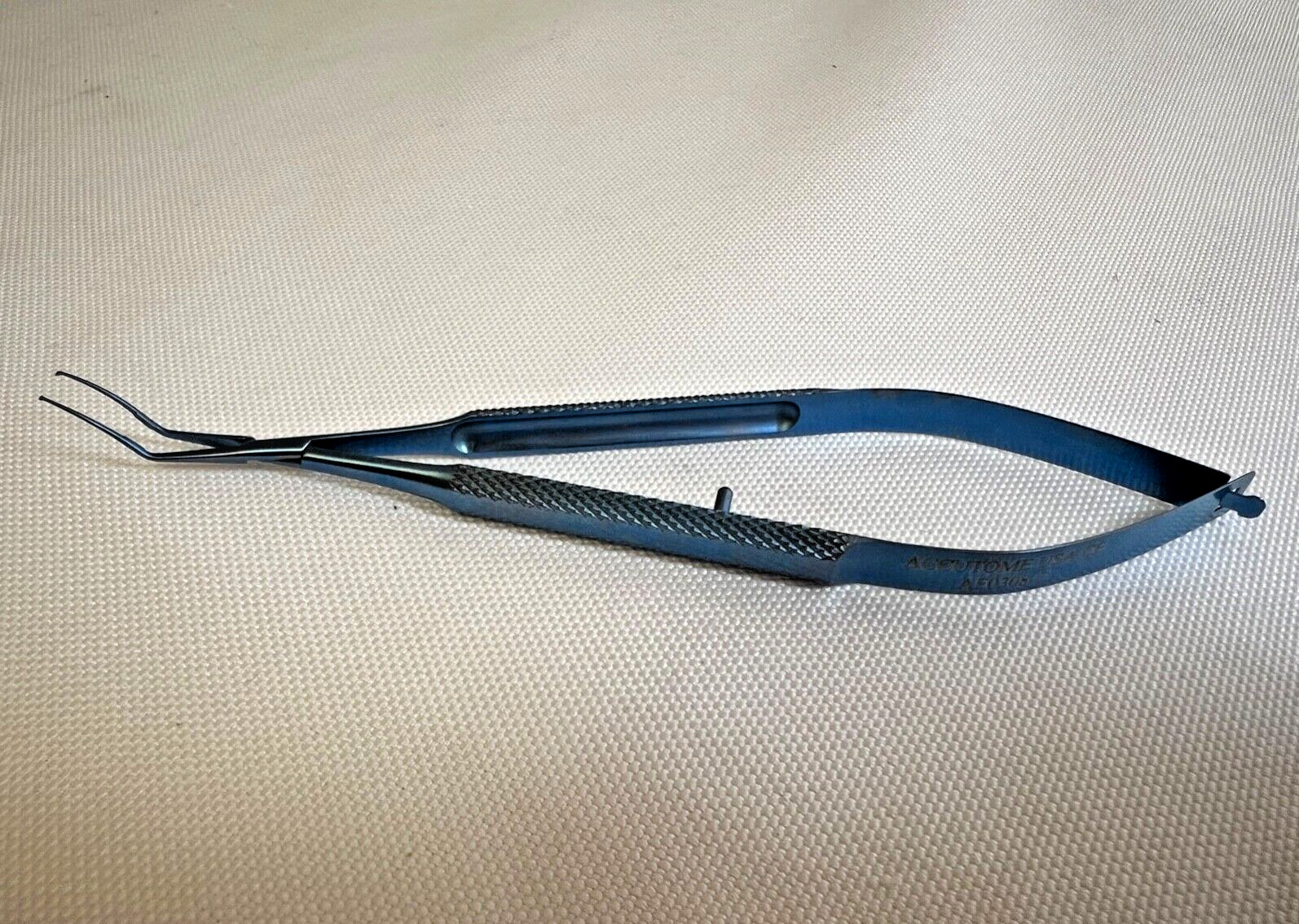 Utrata Accutome AF0308C Titanium Ophthalmic Capsulorhexis Forceps