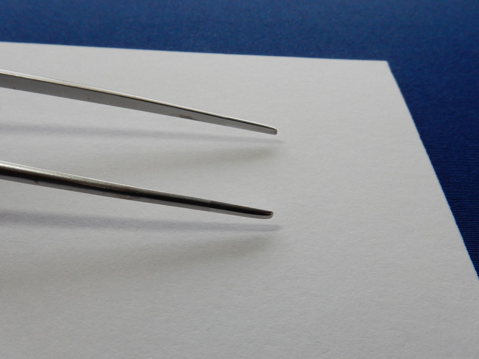 Codman SSI 08-0089 Bayonet Bipolar Forceps 7¾” Surgical 1.5mm Tips