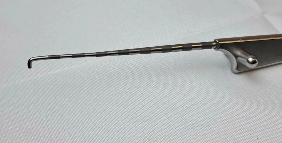 Karl Storz, 28145 V, 4mm Arthroscopic Probe with Hook orthopedic ( IN STOCK )
