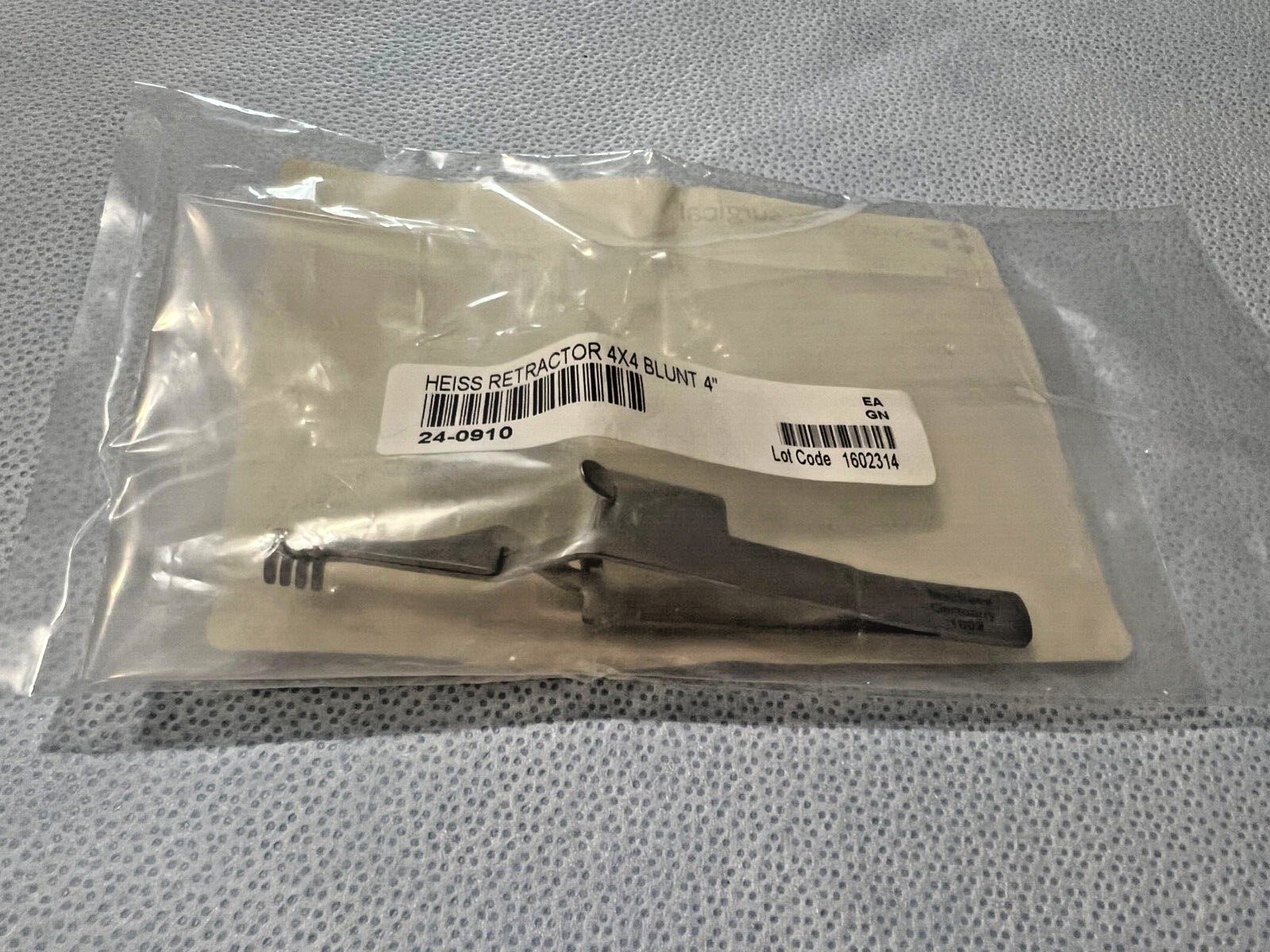 Symmetry 24-0910 Heiss Automatic Retractor Cross Action 4×4 Blunt Prongs 4″ L