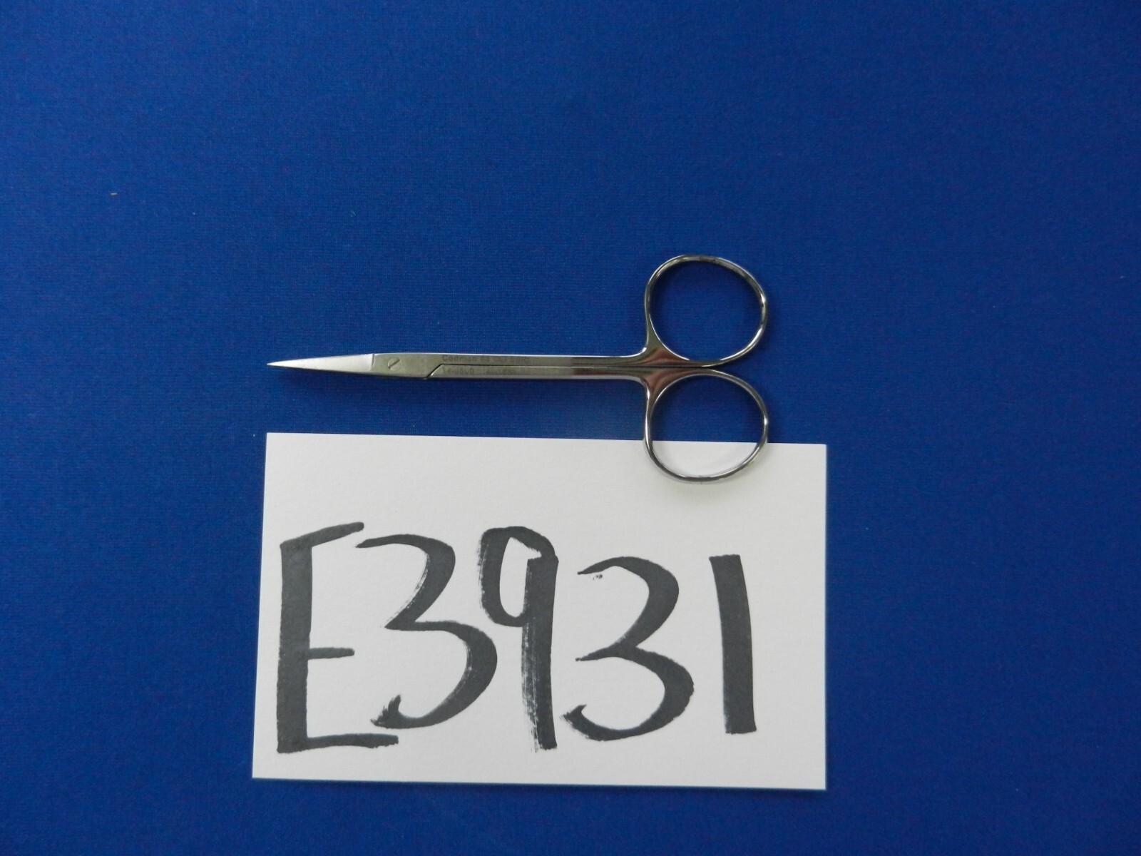 E3931 Codman 34-6500 Straight Classic Iris Scissors 4.5″ Overall Length