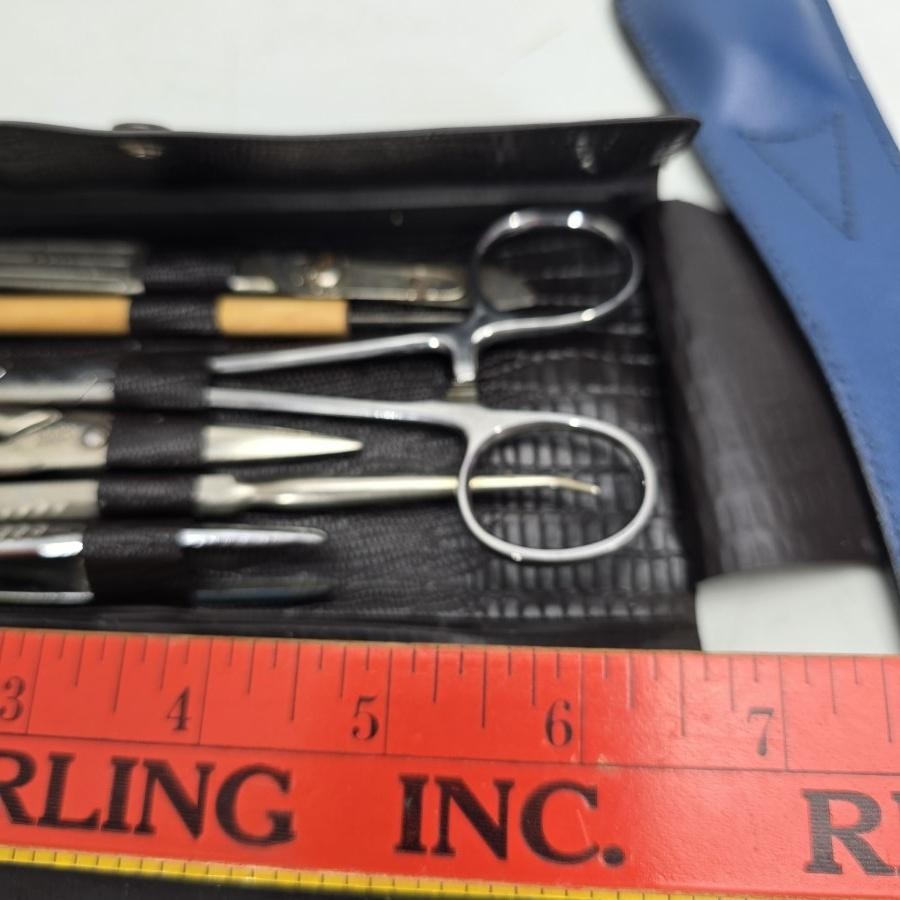 General Surgery Instrument Kit Scissors Forceps Scalpel Ruler Black Pocket Case