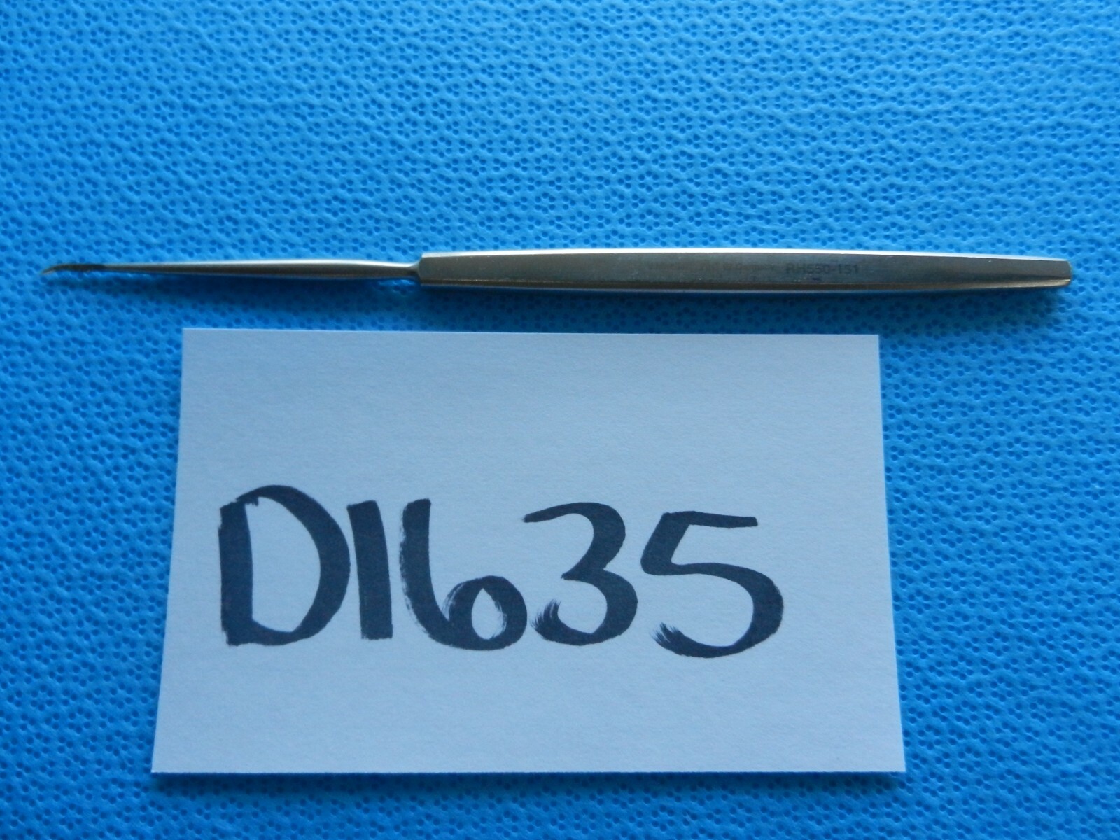D1635 V. Mueller Surgical Sickle Knife RH550-151