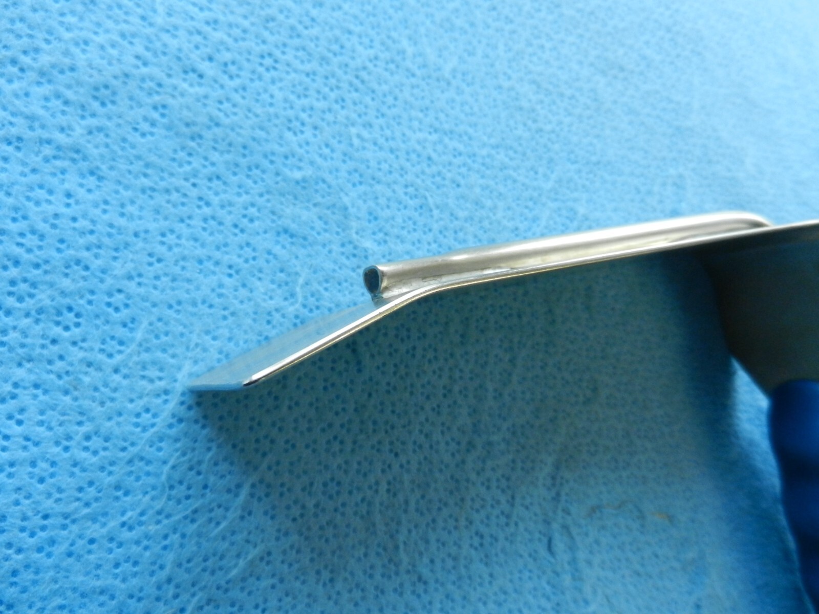 D3896 Codman Symmetry Surgical 1-1/2in X 6in Britetrac Retractor 24-3146