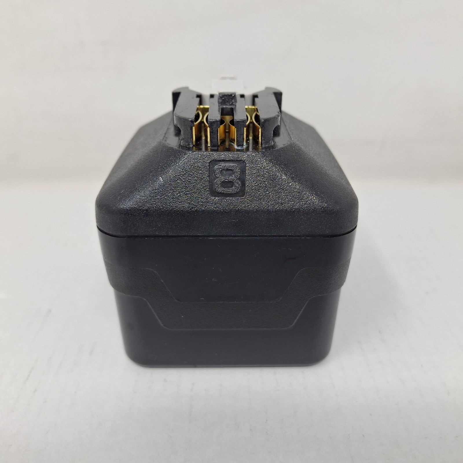 Stryker 8215-000-000 System 8 Large Battery
