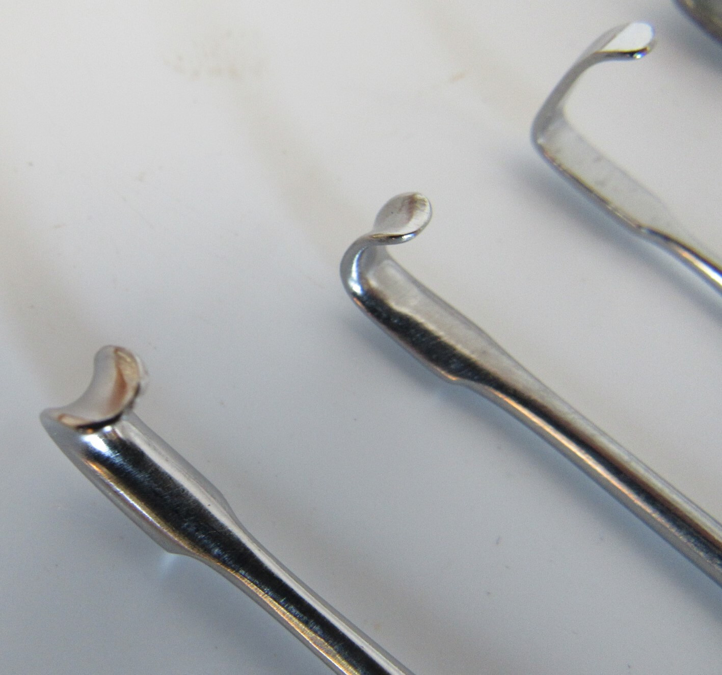 Lot of 8 GSource 34.2280 BBM RE01 Pilling 44-2219 Meyerding Finger Retractor
