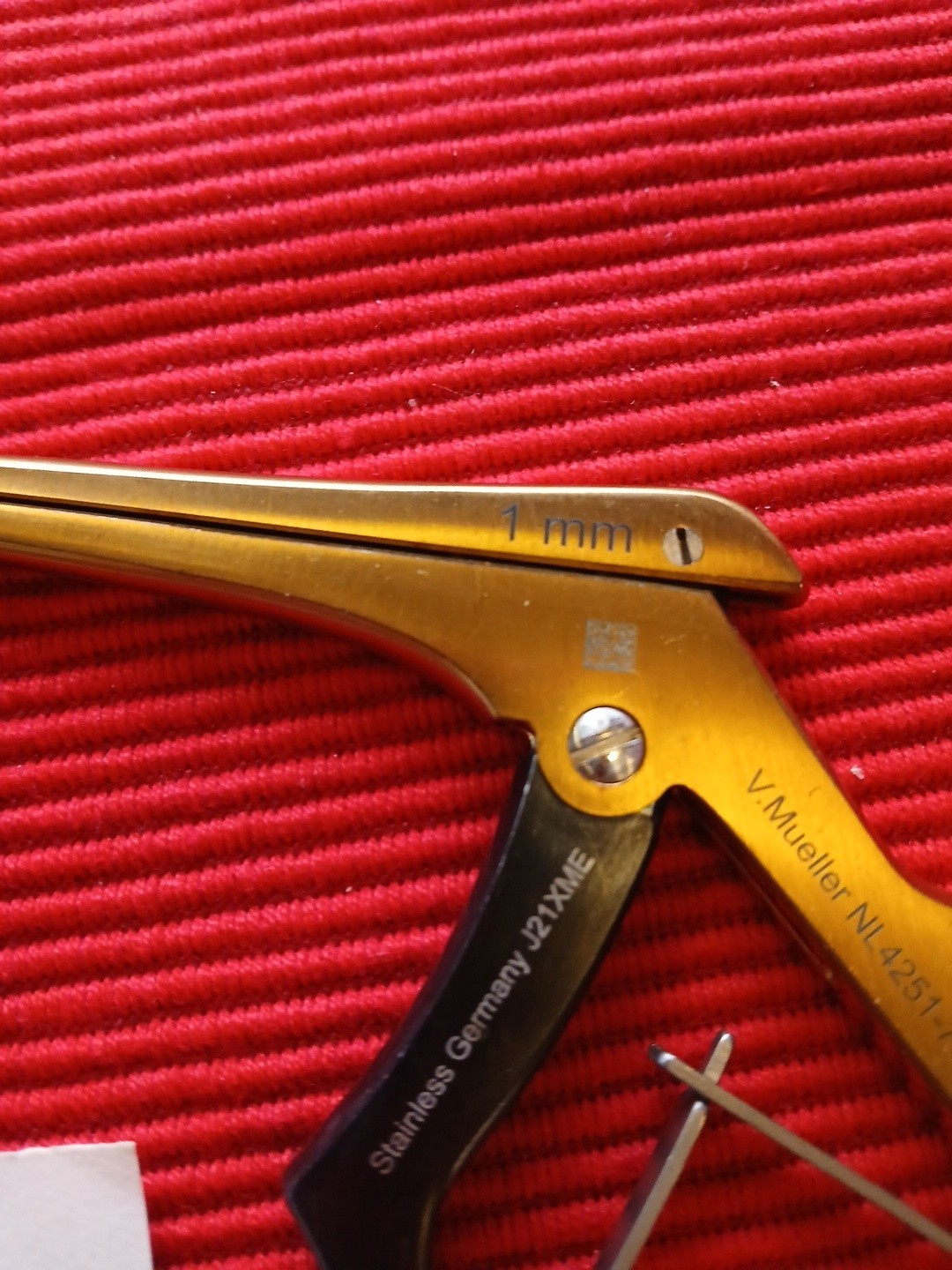 V. Mueller NL4251-71T Kerrison 40 Degree Angled Up Cutting 1.0mm Rongeur