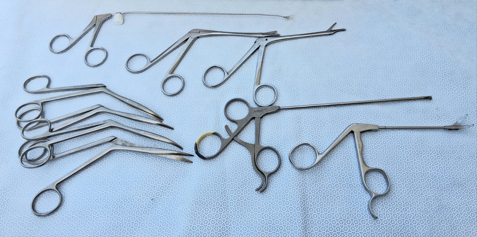 Lot of 100 Orthopedic Instruments & Others, Medical, With Case