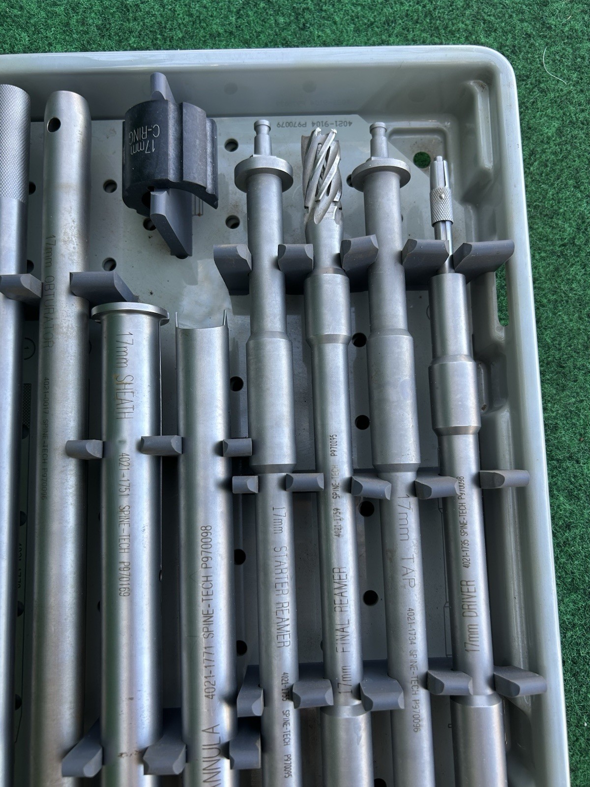 SpineTech 17mm Surgical Instrument Tray Set Canula Reamers Tap Driver Alignment