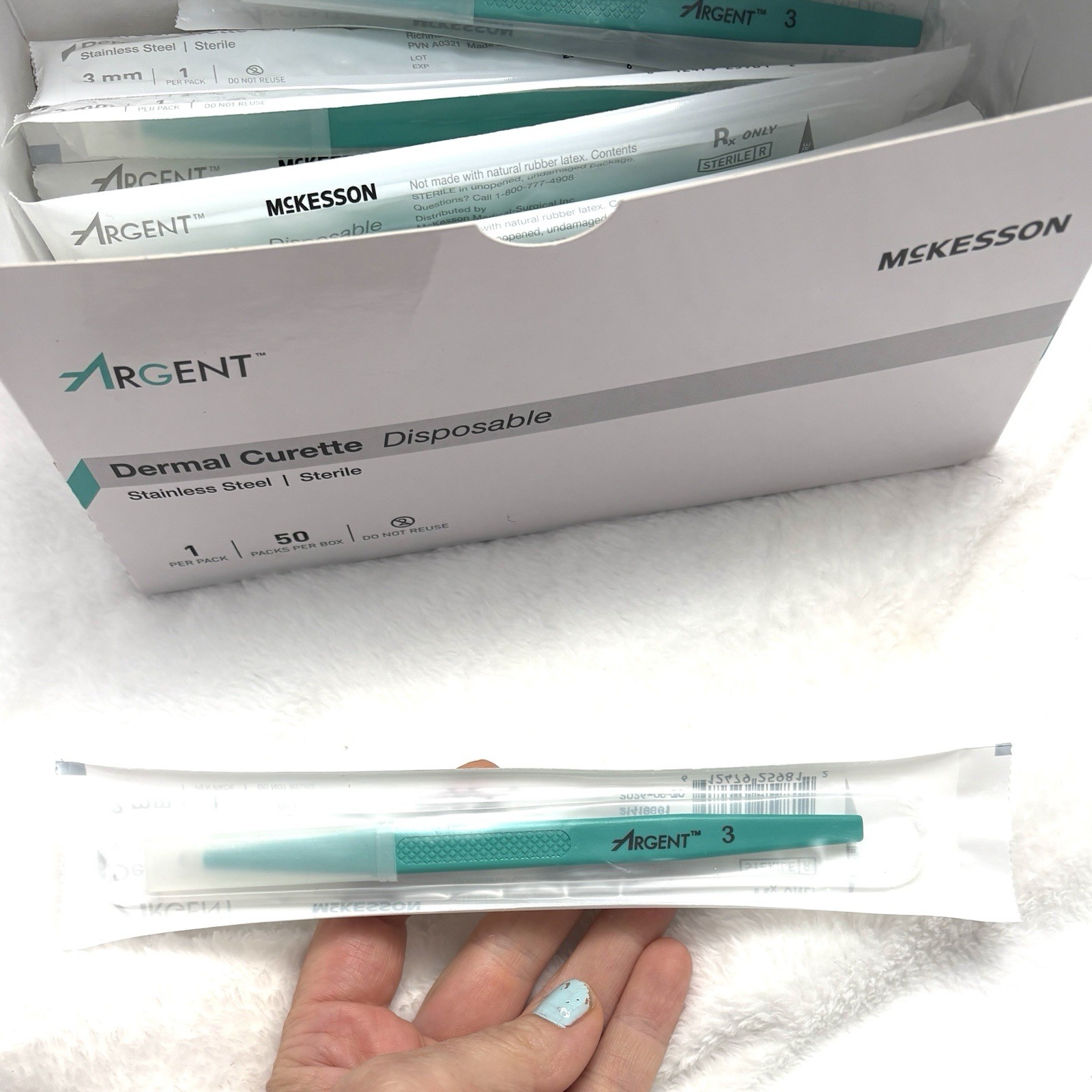 McKesson Dermal Curettes 3mm disposable 25 In Box Argent Sterile Green Steel