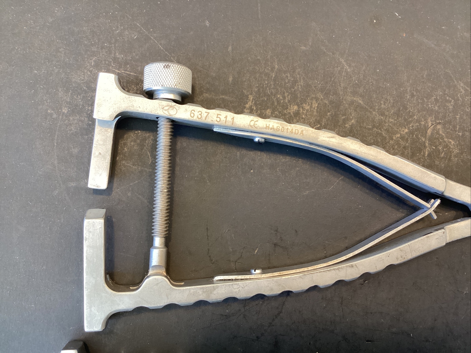 2 Items- Globus Medical Holder, Straight 604.001 & 637.511 Free Ship