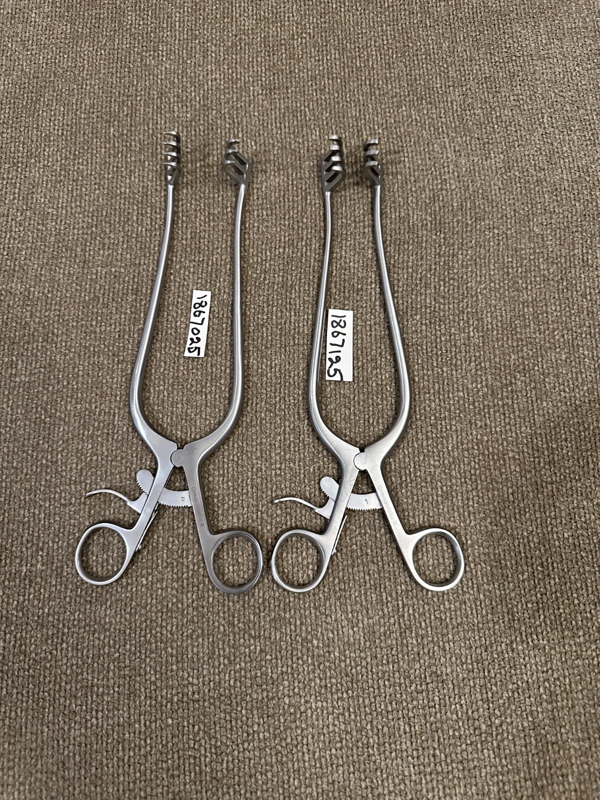 SET OF 2 PCS ORTHOPEDIC WEITLANER RETRACTOR 10″ SHARP & BLUNT 3X4 TEETH