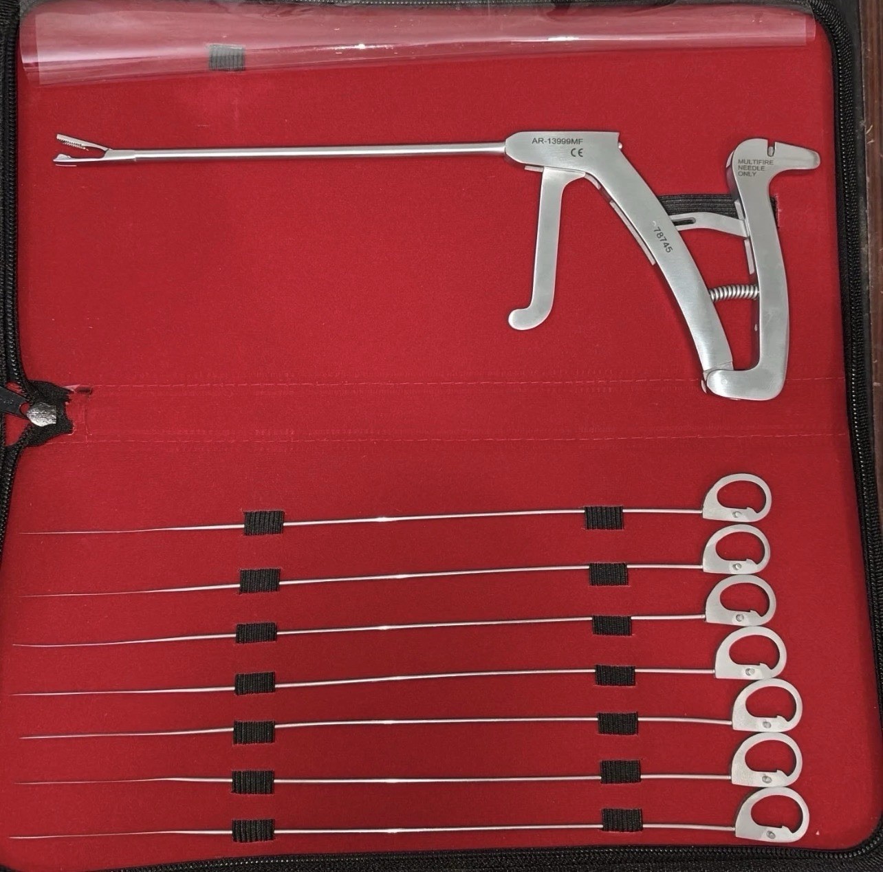 Arthrex AR-13999MF|FastPass Scorpion SL Suture Passer. With 6 Needles And Pouch
