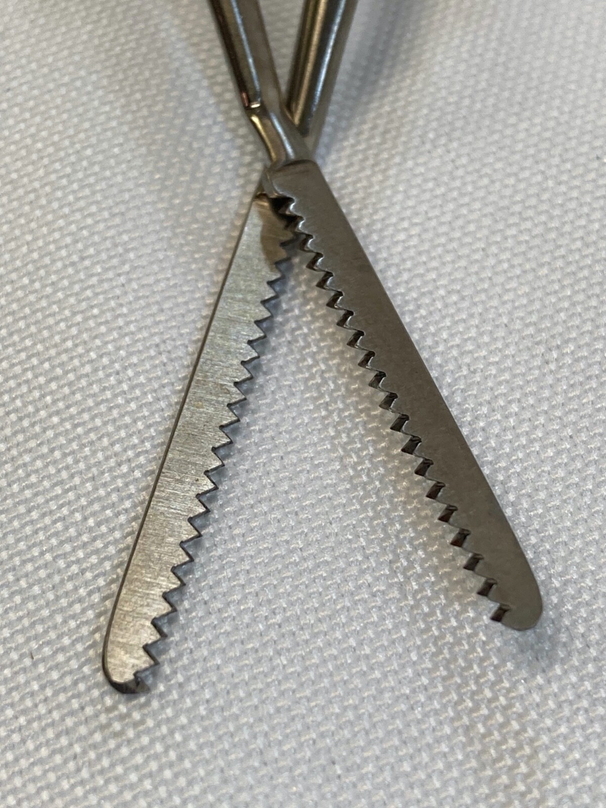 Pair of Storz N4420 L & R Angled Bayonet Joseph Nasal Saw 7.25″ (18.4cm) ENT
