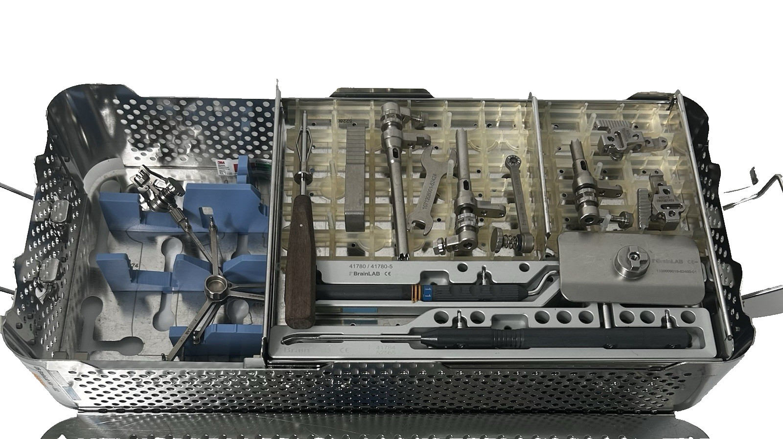 Brainlab Vectorvision Hip Set Sterilization Case and Components
