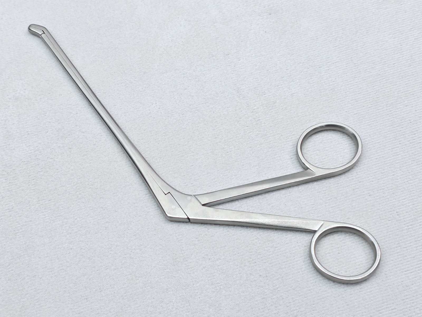 NOVO SURGICAL 5720-94 Rongeur 45° Up, 4mm x 8mm cup 140mm – Ultrasonic Clean