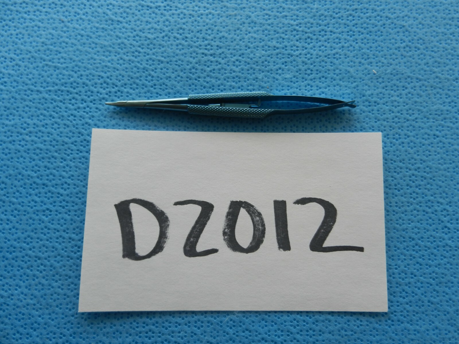 D2012 Medetz Surgical 4-1/4in Titanium Curved Needleholder T11-2291