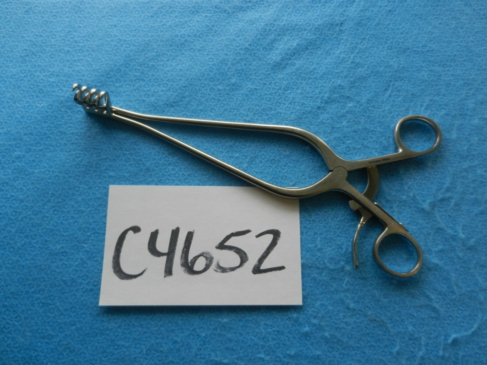V. Mueller Surgical Orthopedic 3×4 Weitlaner Retractor SU3116