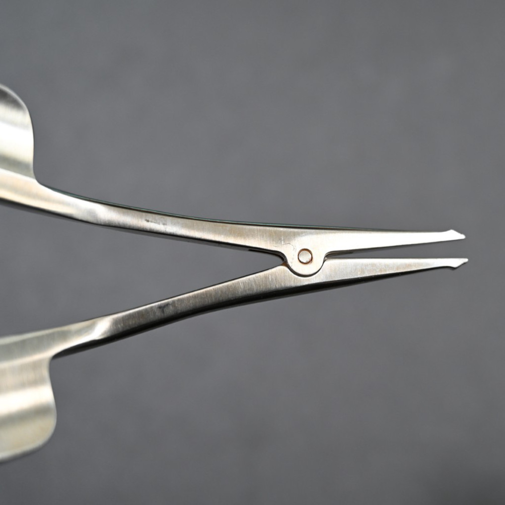 Codman 61-1004 Vertebra Spreader #1 Ratchet 5 in 19 mm Surgical Instrument