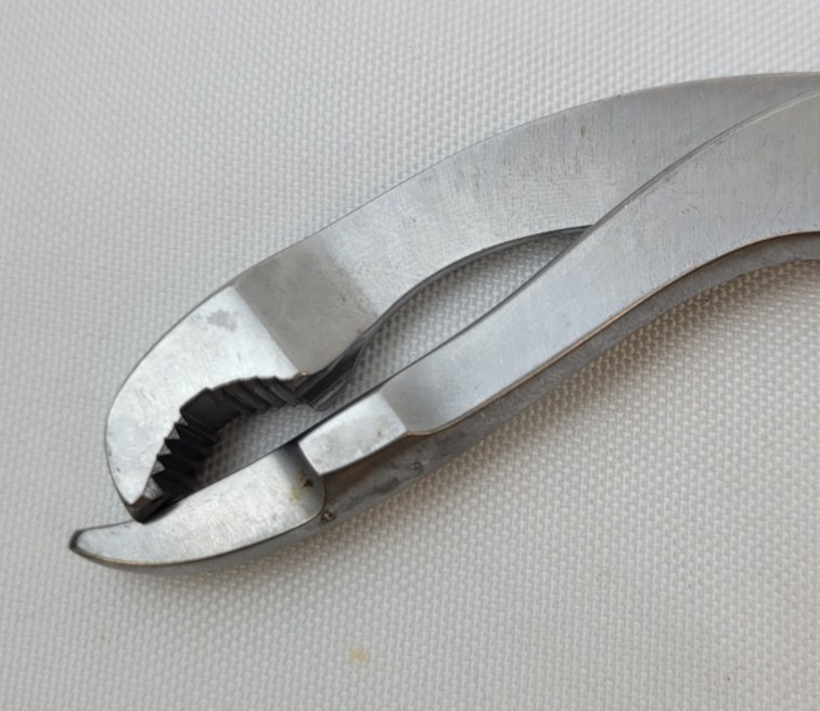 Symmetry SSI Ultra 35-7532 Verbrugge Bone Holding Clamp, 9-1/2″, Orthopedic