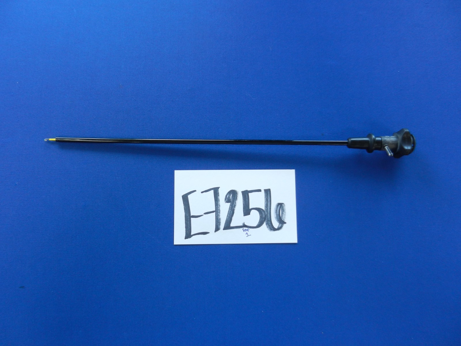 E7256 Stryker 250-070-442 StrykeProbe J-Tip Electrosurgical Suction Tip 5mmx32cm