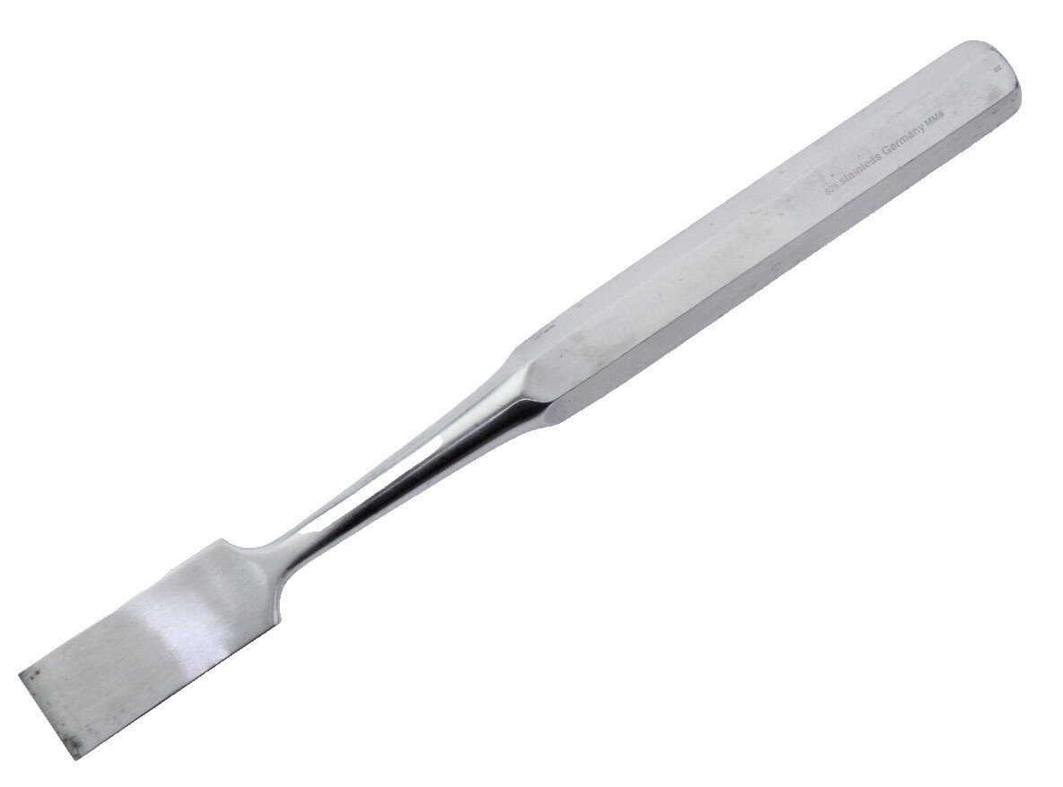 KMEDIC KM 46-363 – Hibbs Osteotome Straight Jaw Orthopedic – 3/4″ – 9″