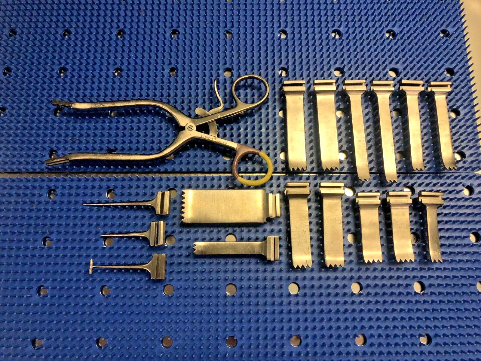 Koros Modular Discectomy Retractor Set (A1)