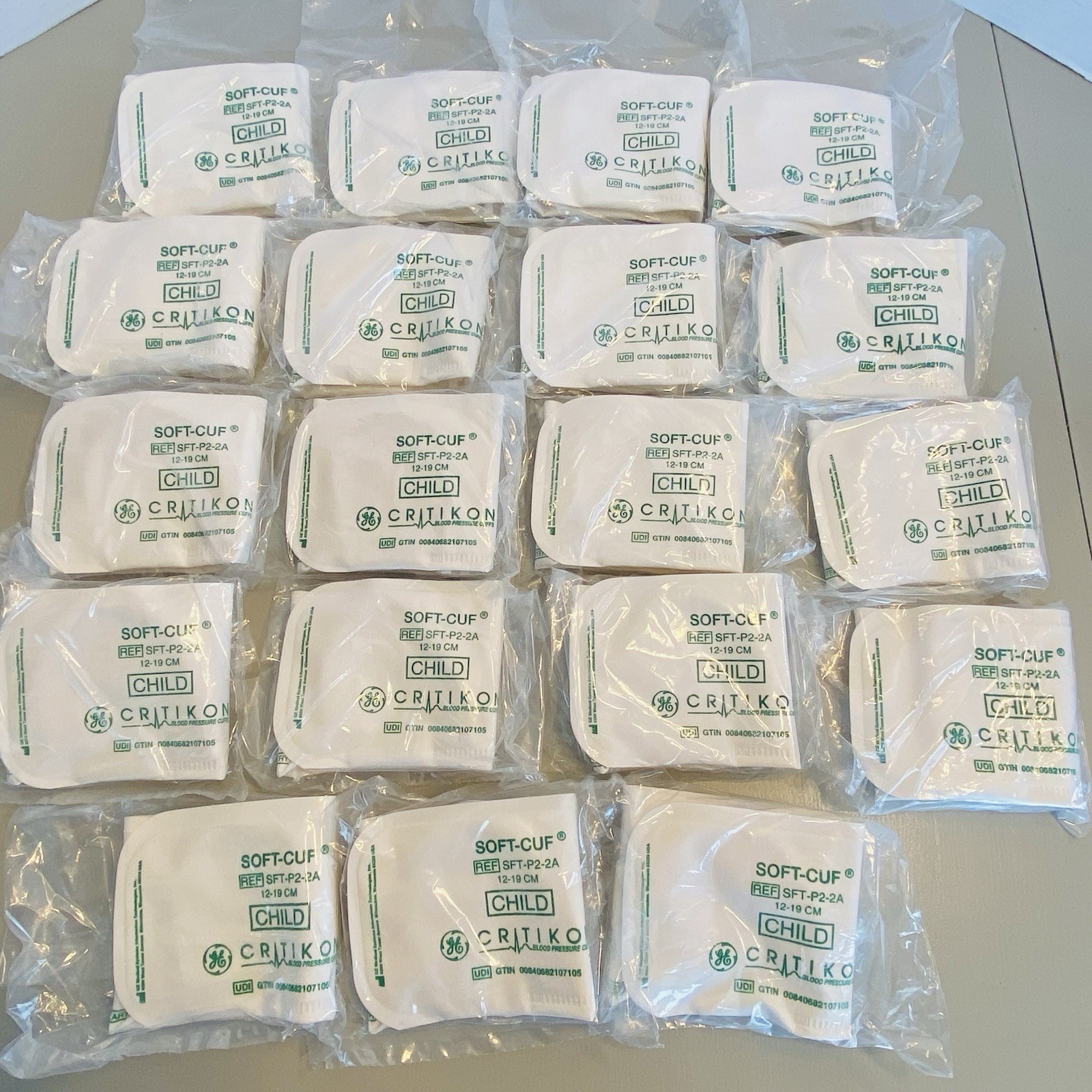 GE Critikon Child Soft-Cuf Blood Pressure Cuff 12-19 cm Lot of 19 New SEALED