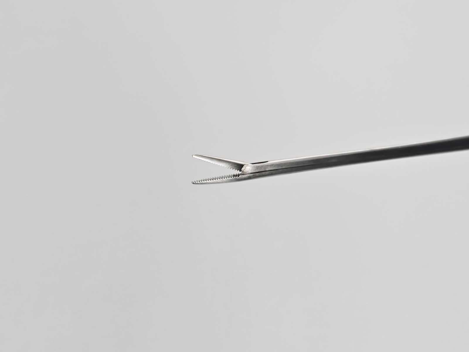 ASSI AWF1221 Micro Ear Forceps Serrated Jaw Straight 1.6×7.0mm ENT 5-3/8″