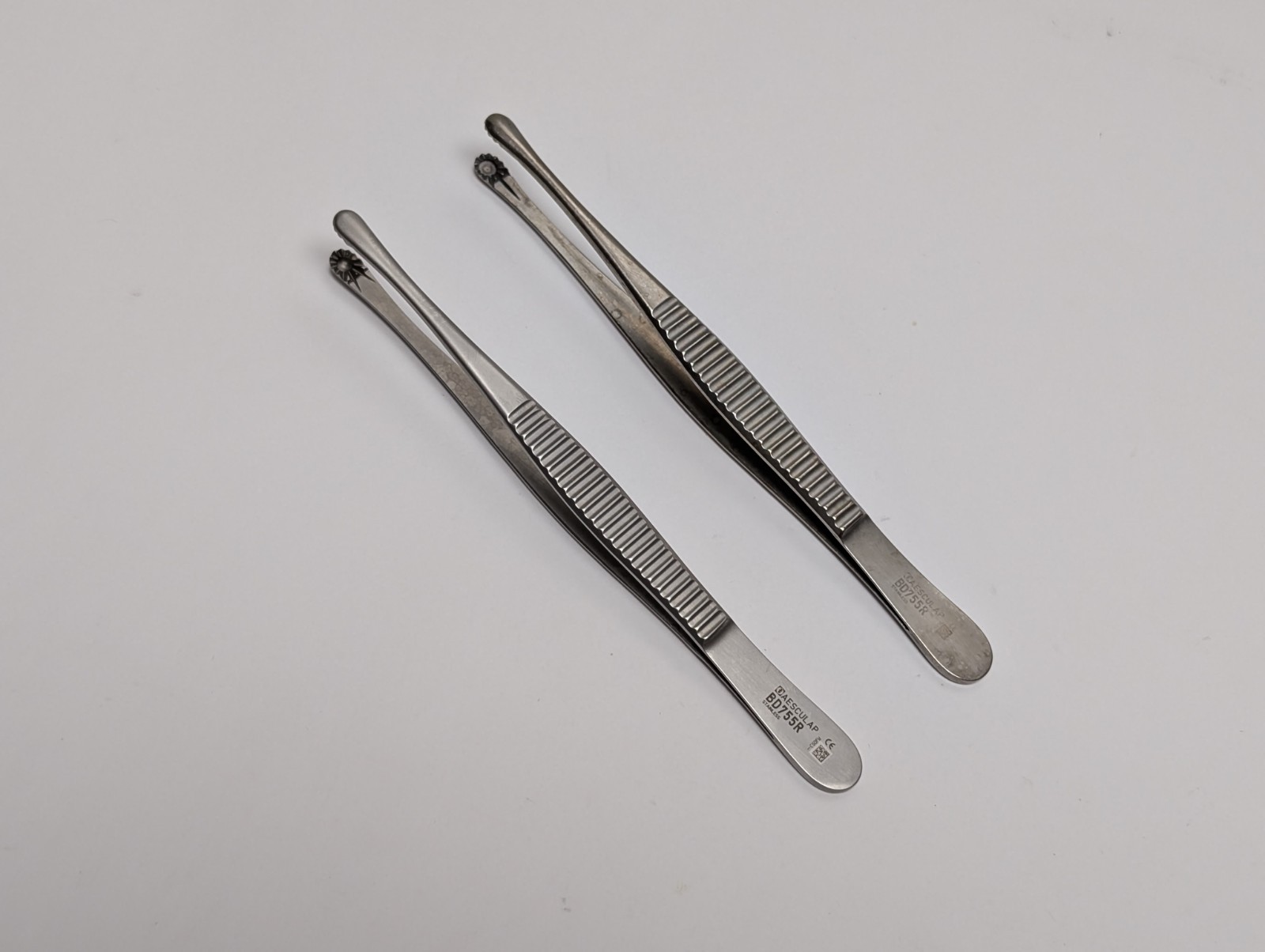 2 pcs. AESCULAP BD755R Russian Tissue Forceps (USED).