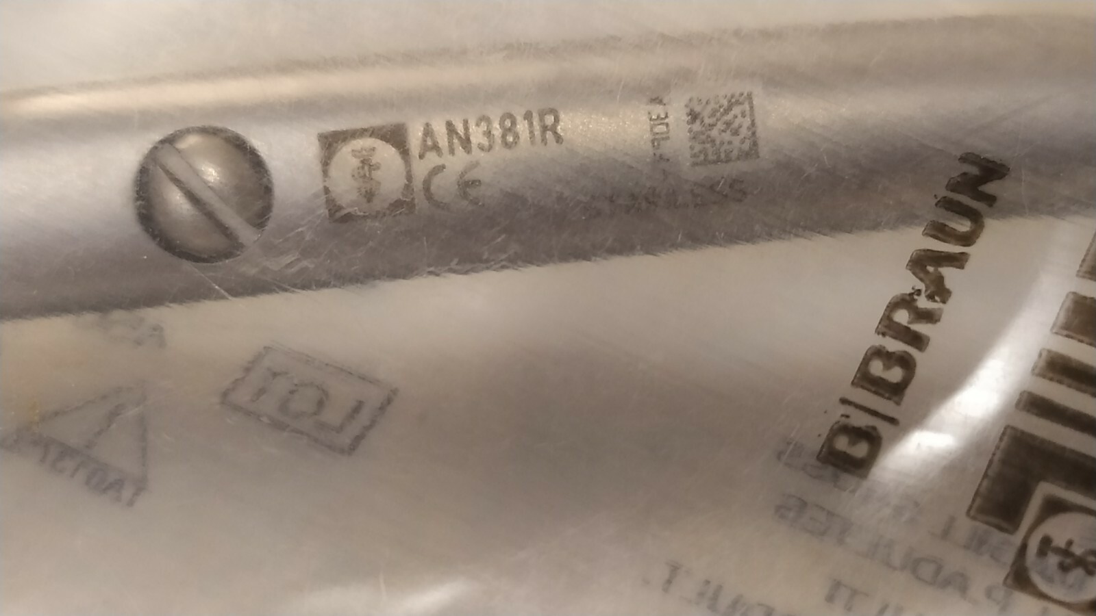 Aesculap B-Braun Magill catheter Forceps Adult AN381R