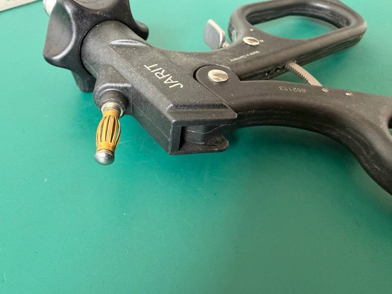 Integra Jarit 652-113 Laparoscopic Angled Handle w/ HF Connector & Ratchet