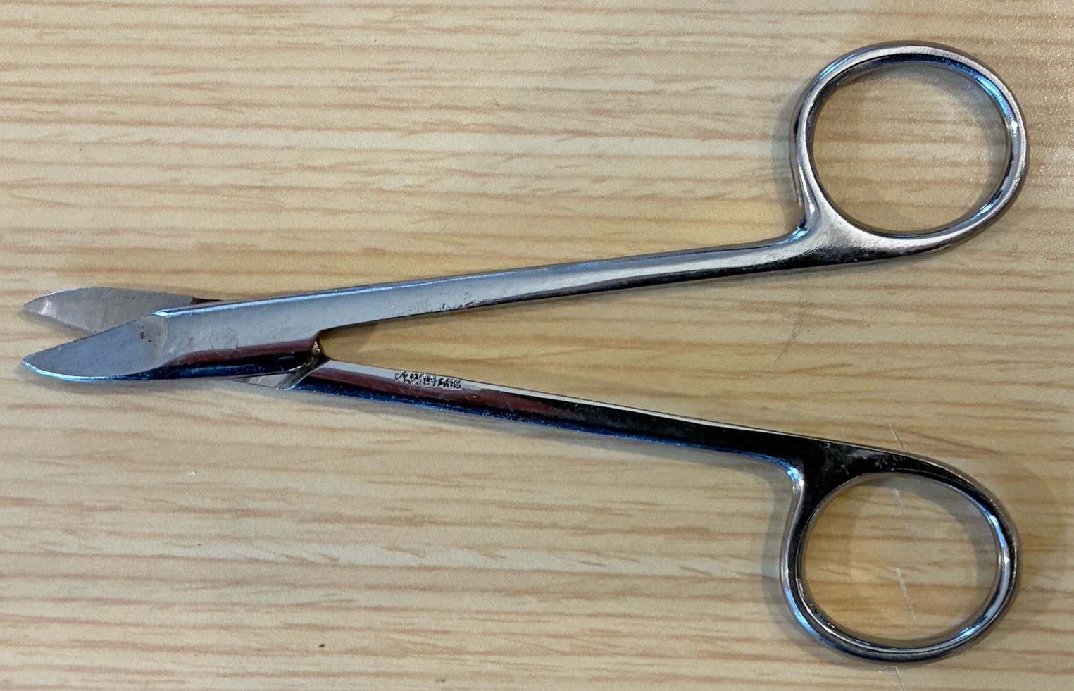Surgical Instruments-5″Dressing Forceps/4.5″Suture Scissors/4.5″Crown & Collar