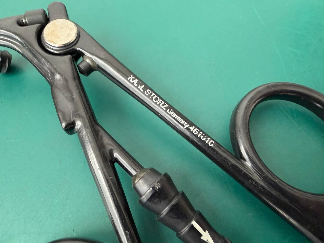 Karl Storz 461010 Bipolar Forceps 15°Upturned Suction Channel 12.5cm