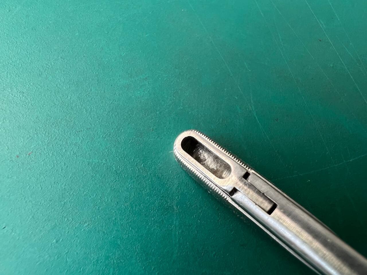 Aesculap EA903R YEOMAN RECTAL BIOPSY FORCEPS 4 MM 420 MM