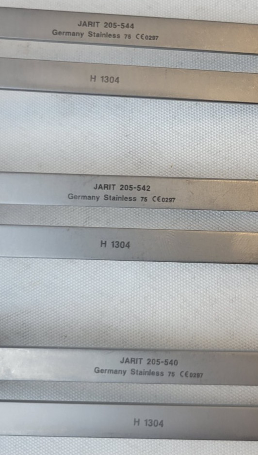 Jarit Henly Center Retractor Blade 205-540, 205-542, 205-544