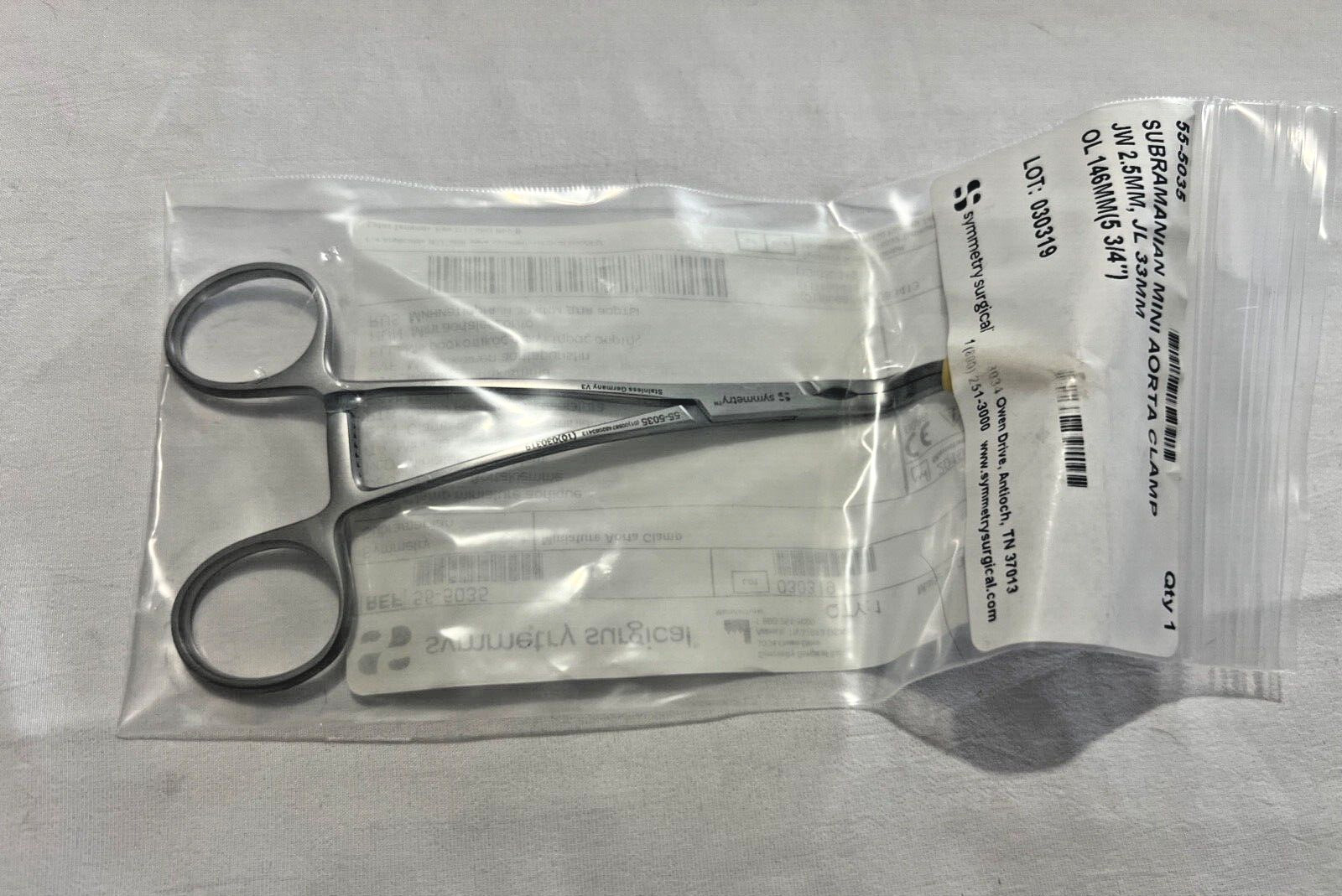 Symmetry Surgical 55-5035 Subramanian Mini Aorta Clamp 2.5mm Jaw X 5-3/4″ Length