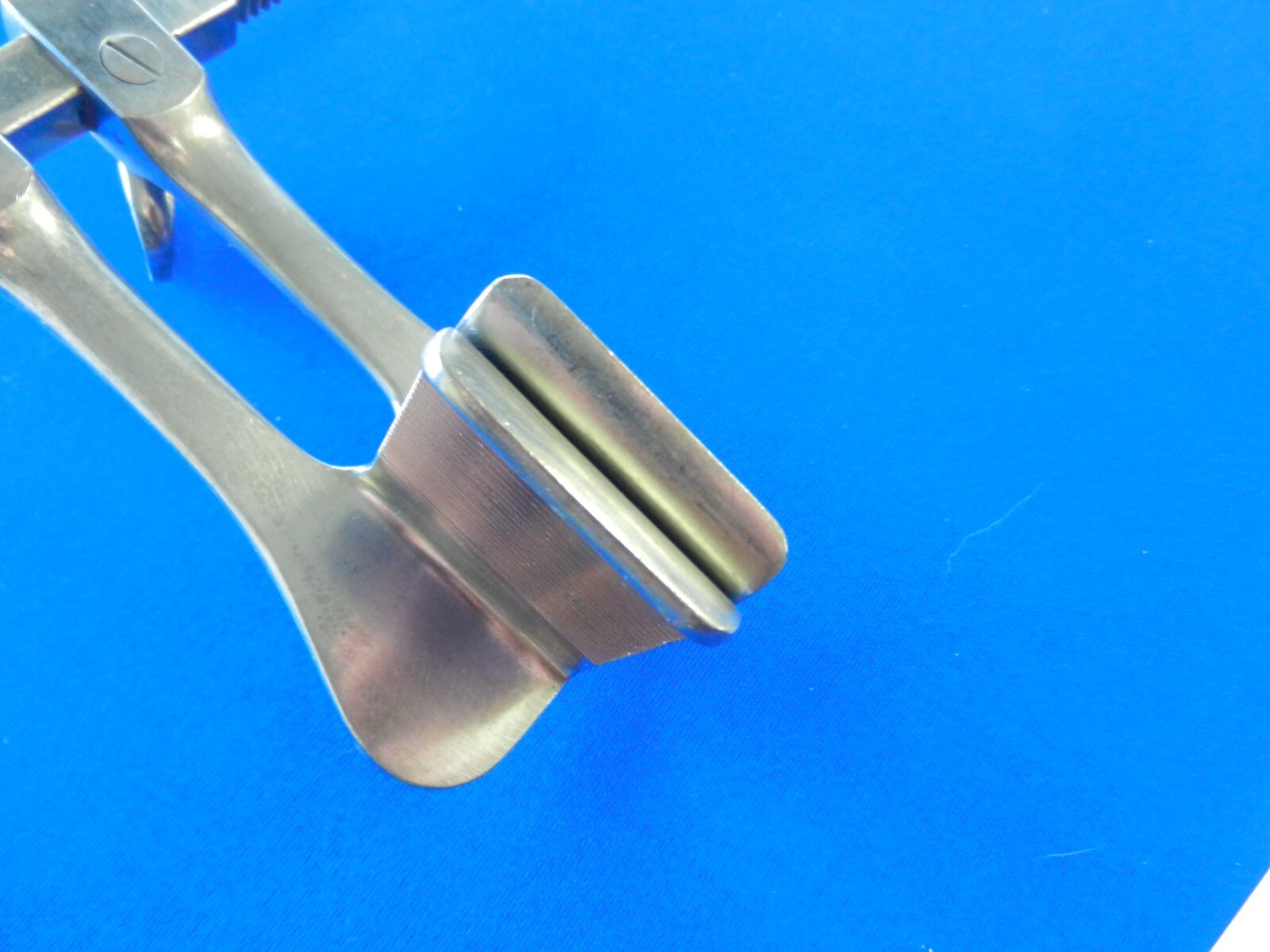 E767 Lawton Surgical Tuffier CVT Spreader with Grooved Blades