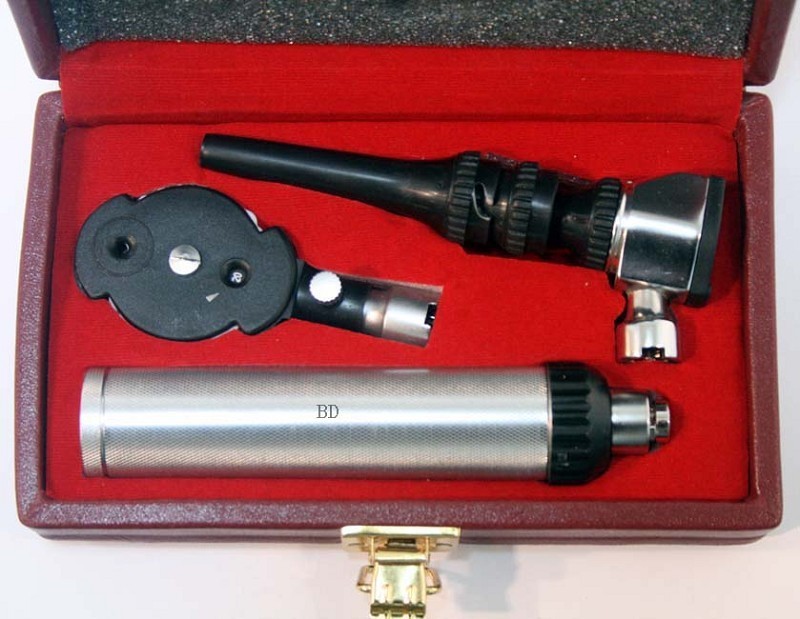 Otoscope Dermatoscope Diagnostic Set Good Quality Gift Box