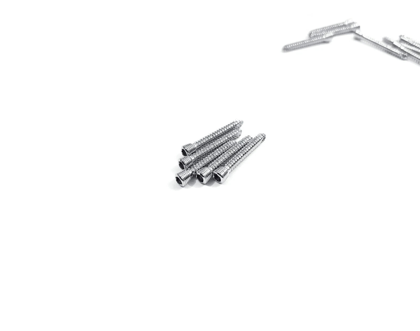 2.4mm LCP Screw lot of 100 pcs veterinary instruments