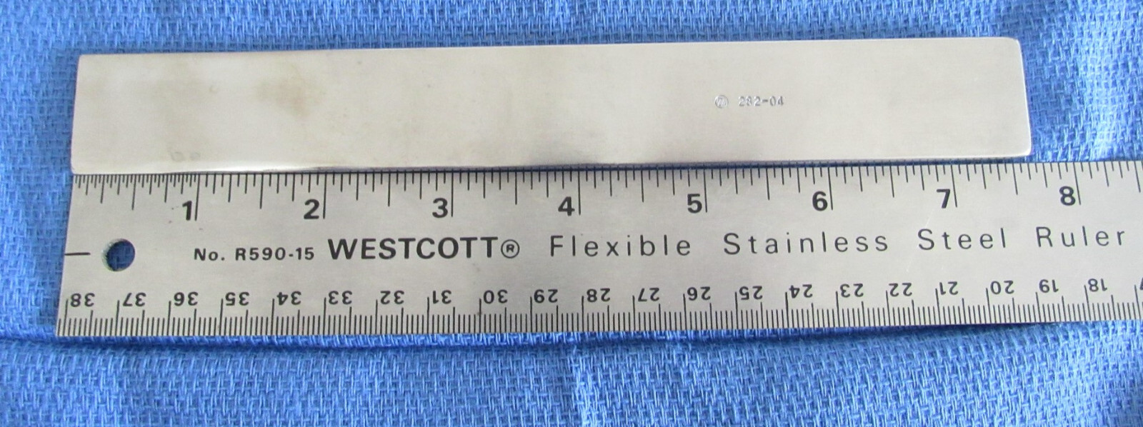 Zimmer 282-04 Lambotte Osteotome 7-5/8″ Curved Stainless Steel 1″ Wide Blade