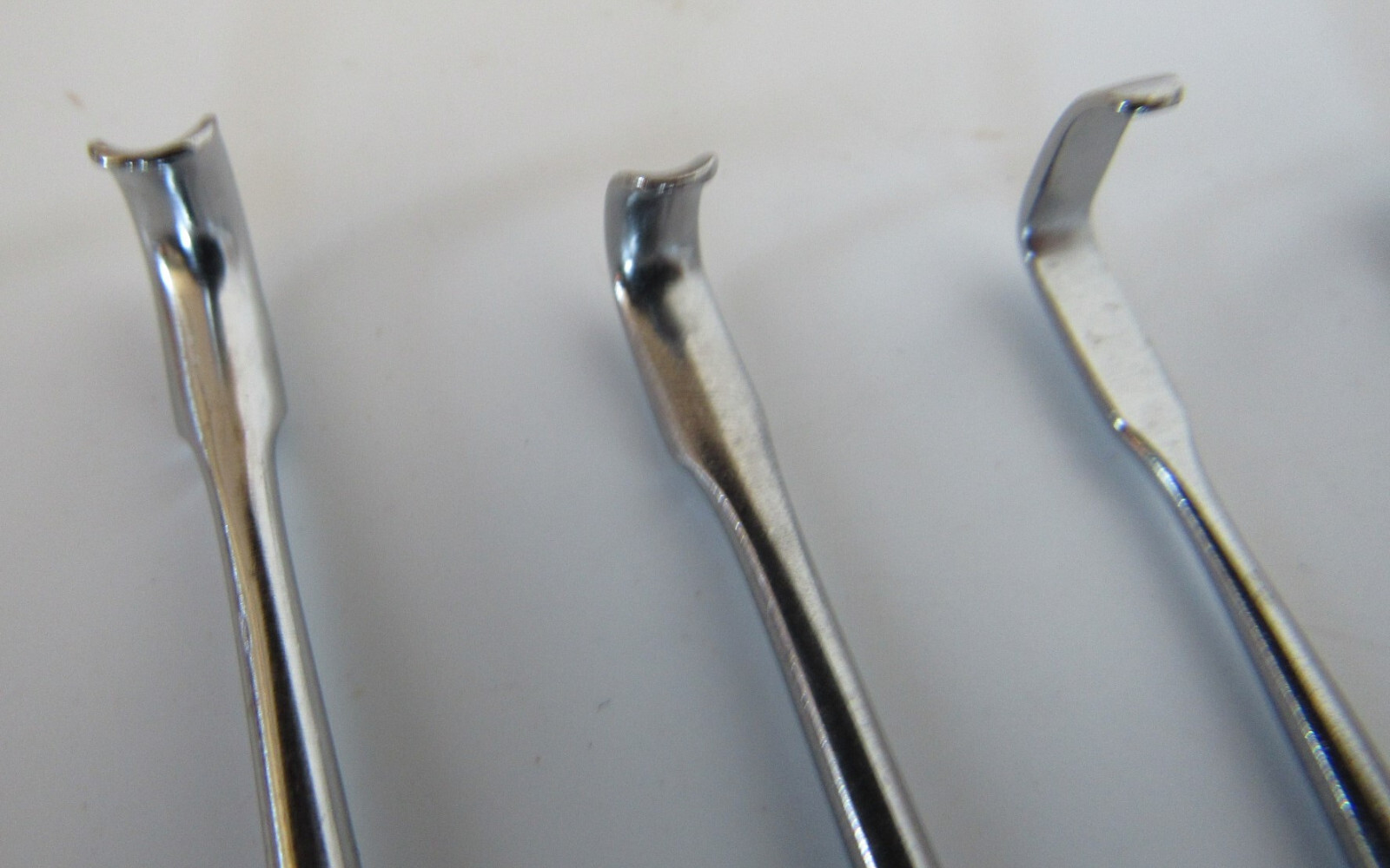 Lot of 8 GSource 34.2280 BBM RE01 Pilling 44-2219 Meyerding Finger Retractor