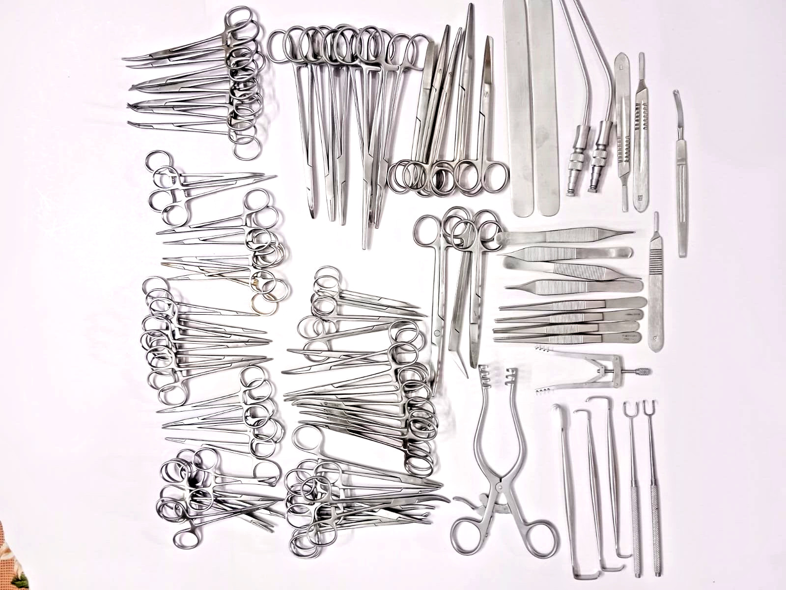 Plastic Surgery Surgical instruments 82 pcs set Fine quality