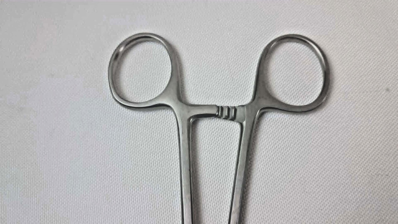THD 26820 Surgical Needle Holder Serrated Tips 8″ Length