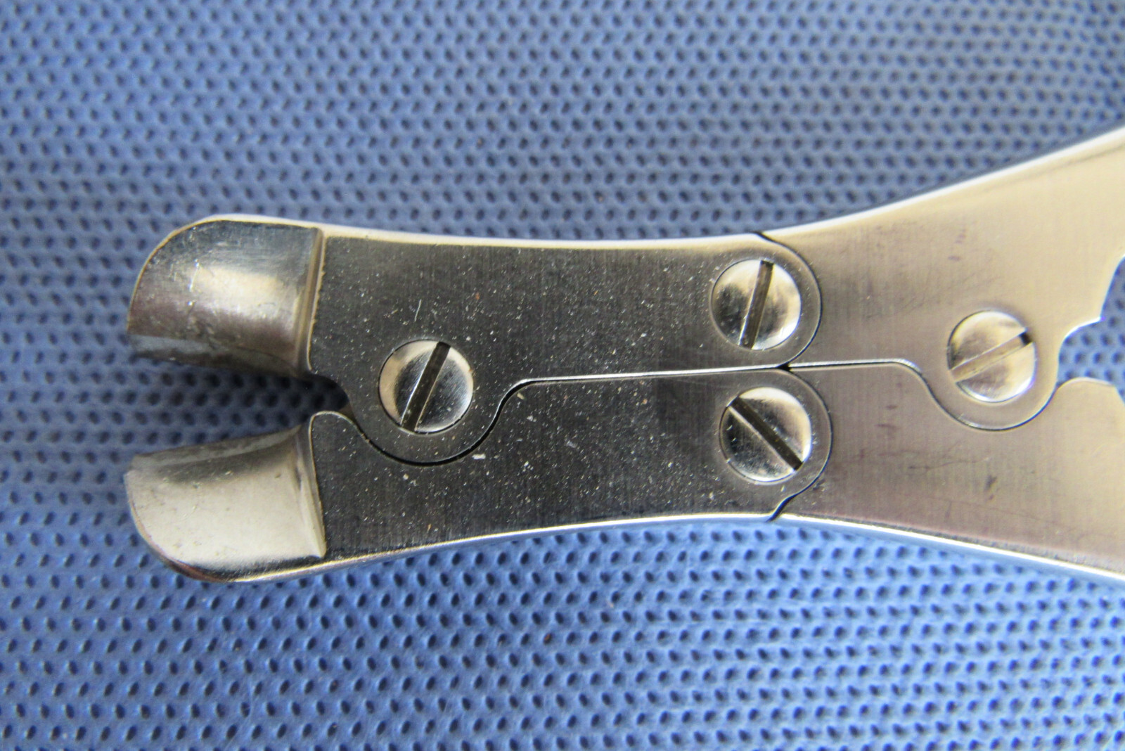 V. Mueller OS3052-001 Wire Cutting Forceps 6.75″ 1.7mm Tungsten Carbide, Germany