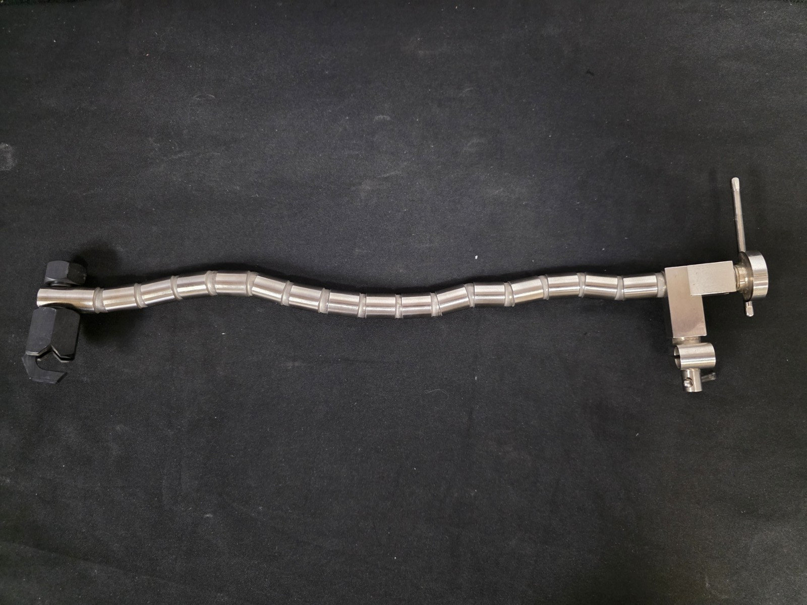 R. Wolf Flexarm Surgical Snake Instrument & Scope Holder 8901.05