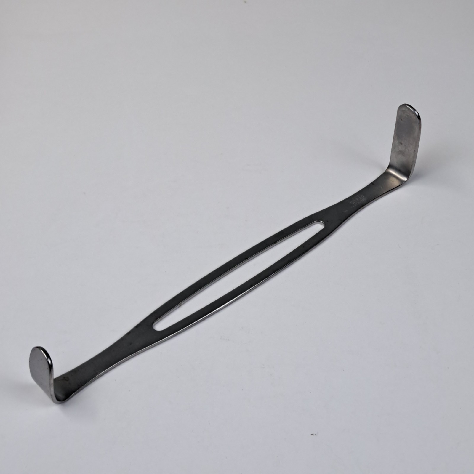 Aesculap BT041R Single Orthopedic Ortho Double Ended US Army Retractor 8.5″