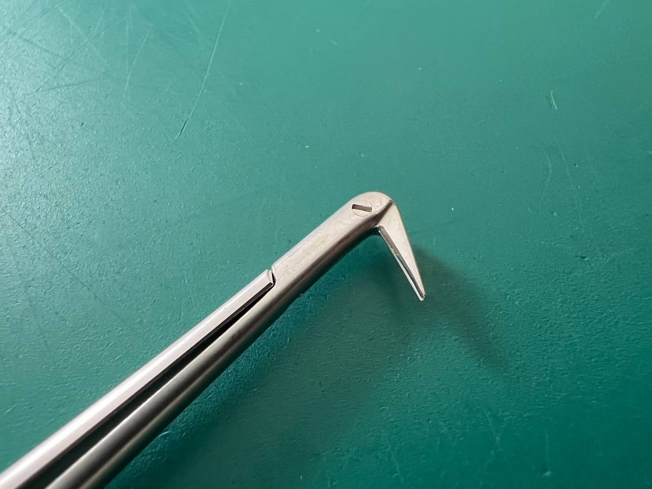 Wexler SL0785.1F Potts-Scissors 125° Angled V-Neck Micro Fine Blades 6.5”