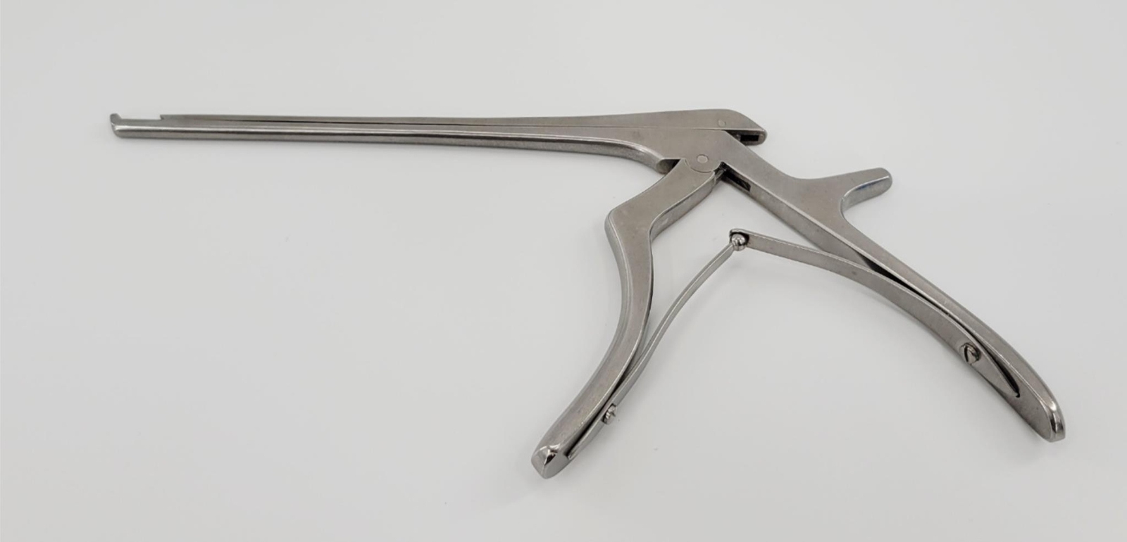 Aesculap FF722R Kerrison Non-Detachable Bone Punch 130° Upward 10″
