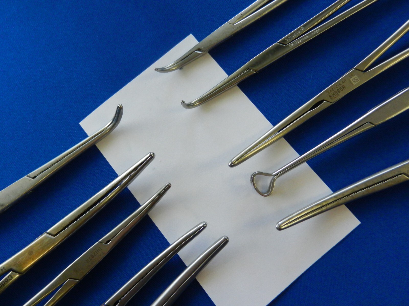 E556 Aesculap V. Mueller Jarit Lot of 10 Forceps Approx. 19.5-21cm Length